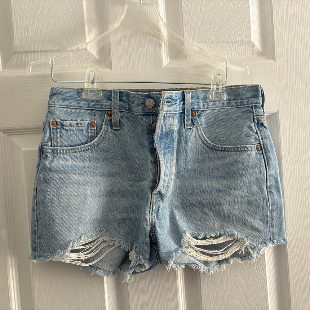 🩵 Levi’s 501 High Rise Denim Shorts – Distressed Light Wash Bundle 3 for $20
